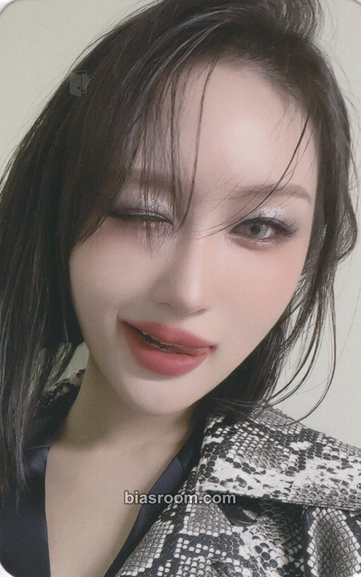 Siyeon Apocalypse : Follow Us Photocard - Dreamcatcher - Dreamcatcher K-pop photocard