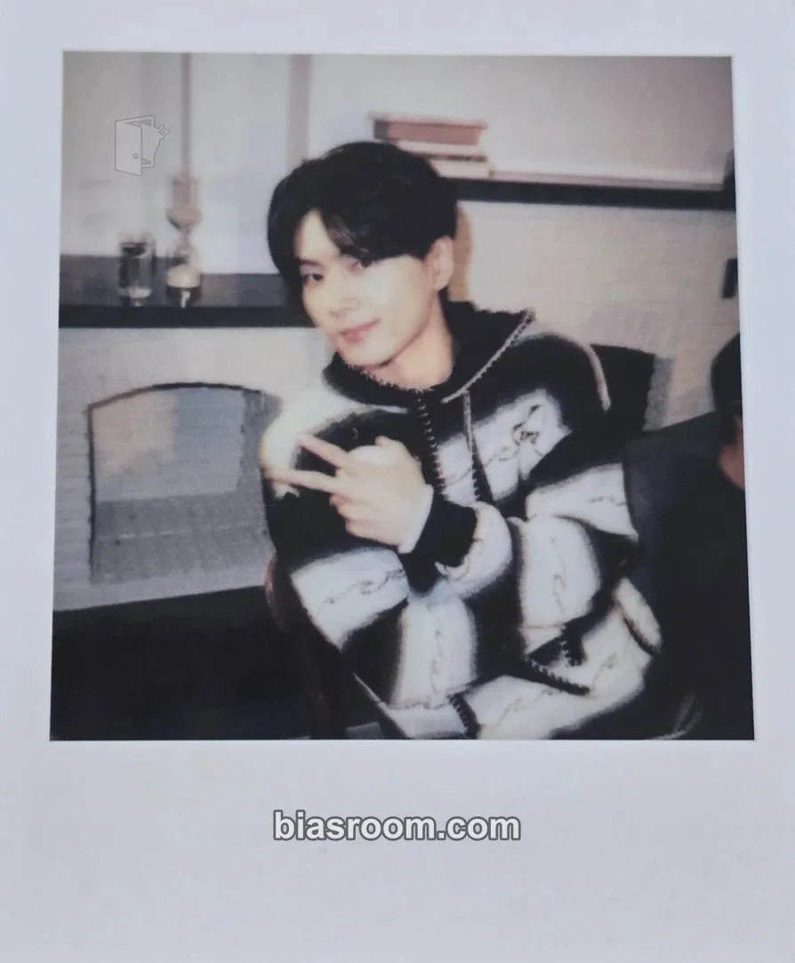 Jay 2025 Season's Greetings Photocard - ENHYPEN - ENHYPEN K-pop photocard