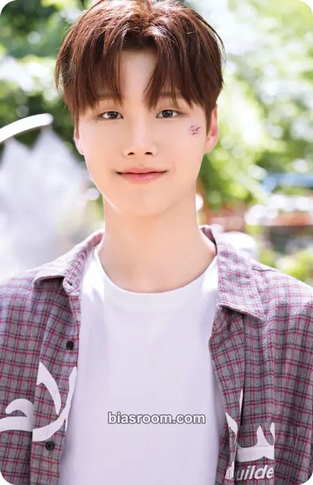 idntt - Lee HwanHee - unevermet  Album album photocard objekt music album
