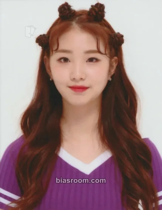 YeoJin LOONA [+ +] K-pop photocard