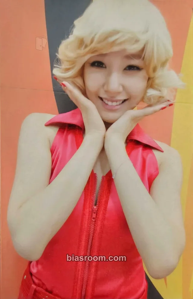 Girls' Generation - Tiffany - Hoot Album album photocard A version