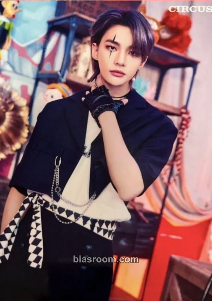 Hyunjin CIRCUS Photocard - Stray Kids - Stray Kids K-pop photocard