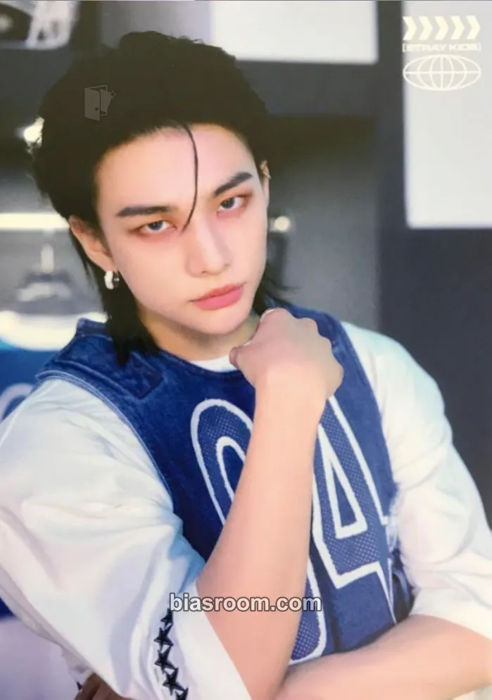 Hyunjin Social Path Photocard - Stray Kids - Stray Kids K-pop photocard