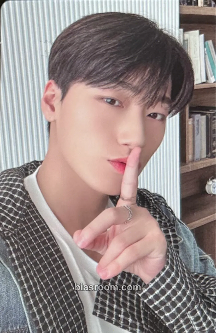 San 2024 Fanmeeting - Atiny's Voyage: From A to Z Photocard - ATEEZ - ATEEZ K-pop photocard