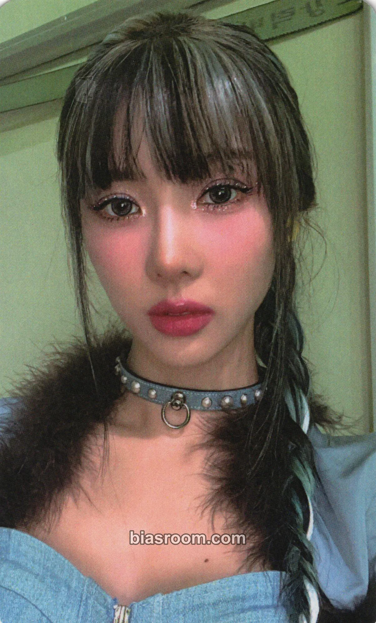 Yoohyeon Apocalypse : Follow Us Photocard - Dreamcatcher - Dreamcatcher K-pop photocard
