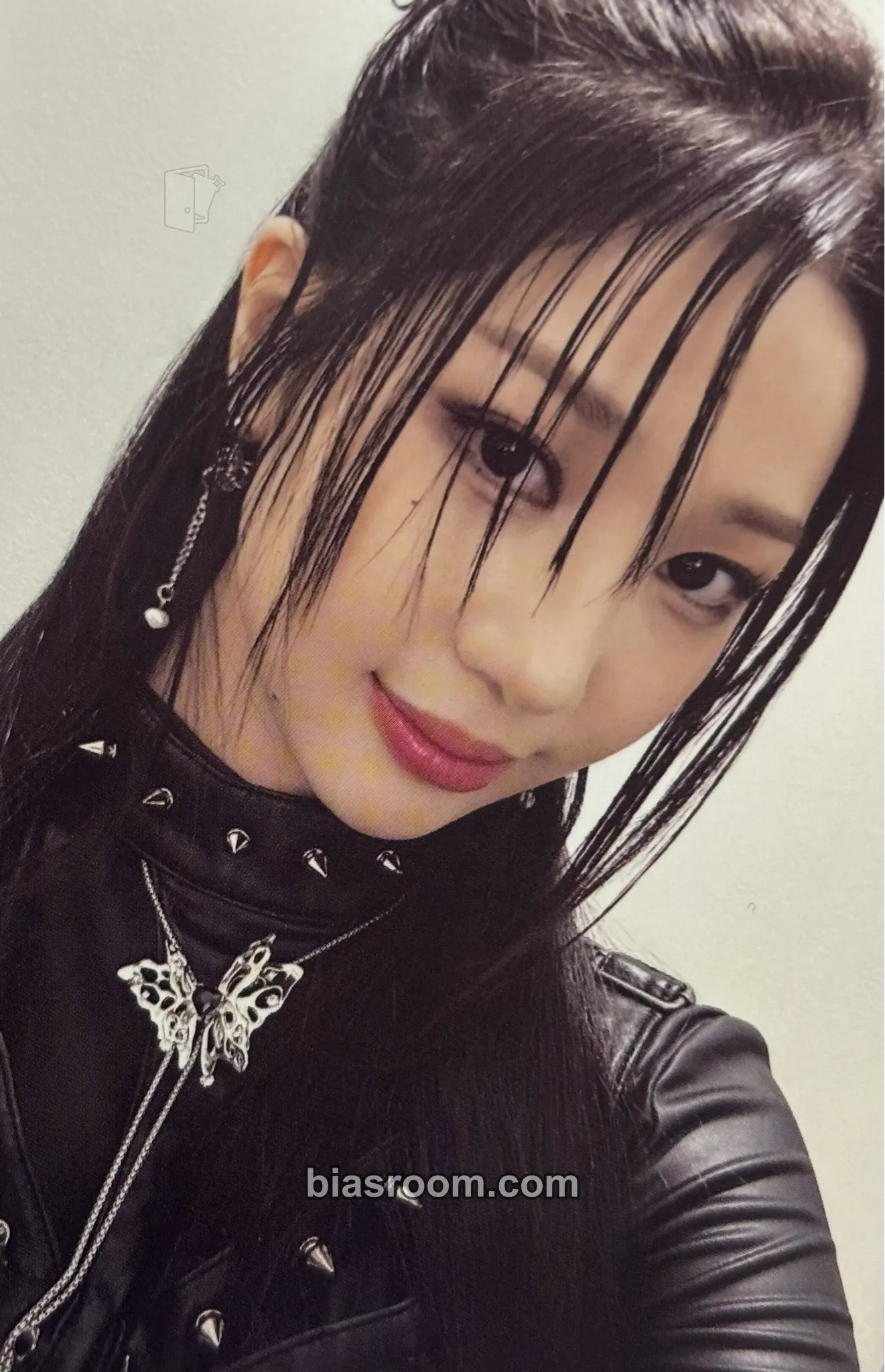 VIN OVERSTEP Photocard - BADVILLAIN - BADVILLAIN K-pop photocard