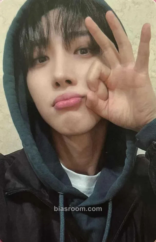 PENTAGON - Hui -  Whu Is Me: Complex Album solo album album photocard
