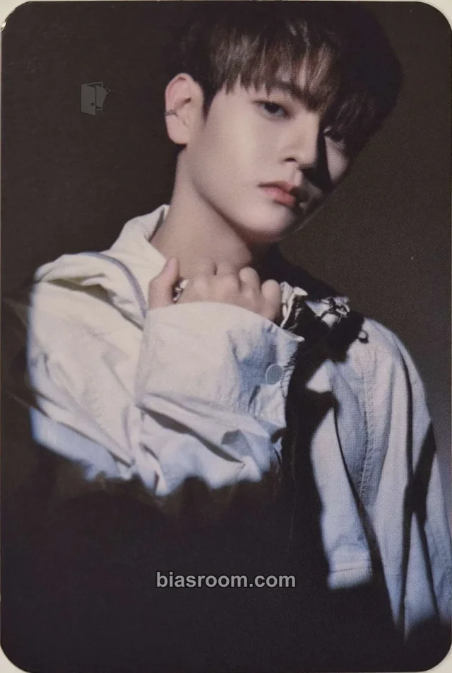 N.ssign - Sungyun - Birth of Cosmo Album album photocard for cosmo version