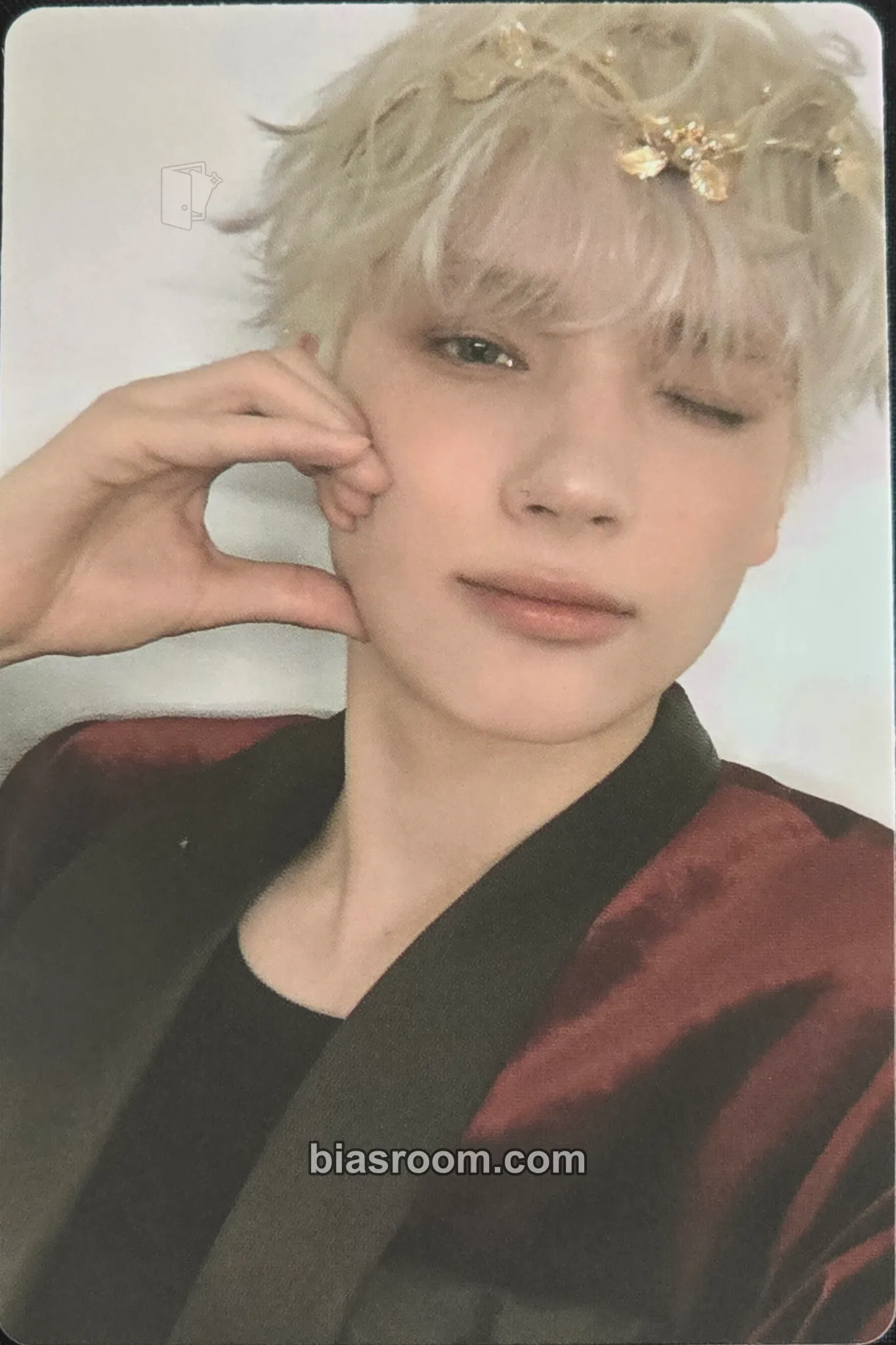Huening Kai Season's Greetings 2026 Photocard - TOMORROW X TOGETHER - TOMORROW X TOGETHER K-pop photocard