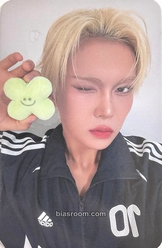 Hyun UXLXVE Photocard - XLOV - XLOV K-pop photocard