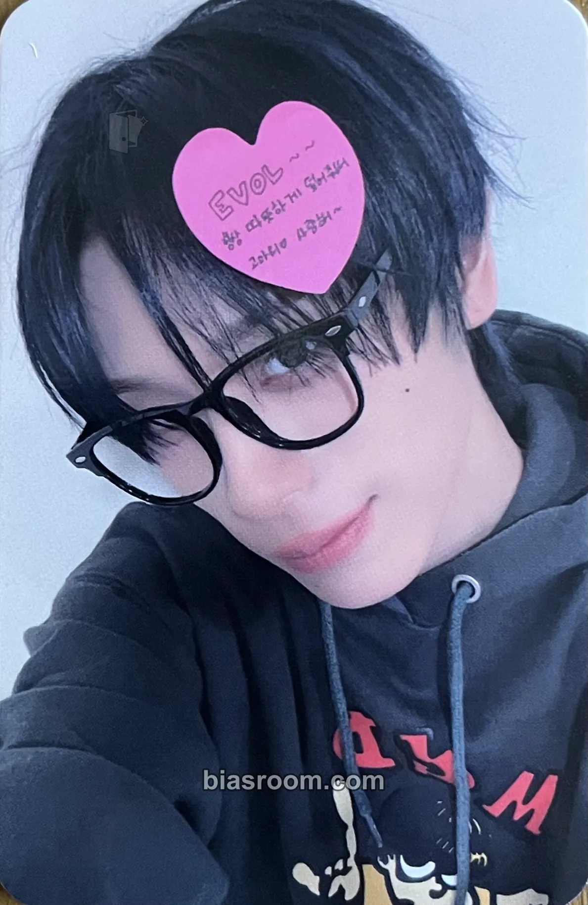 Haru UXLXVE Photocard - XLOV - XLOV K-pop photocard