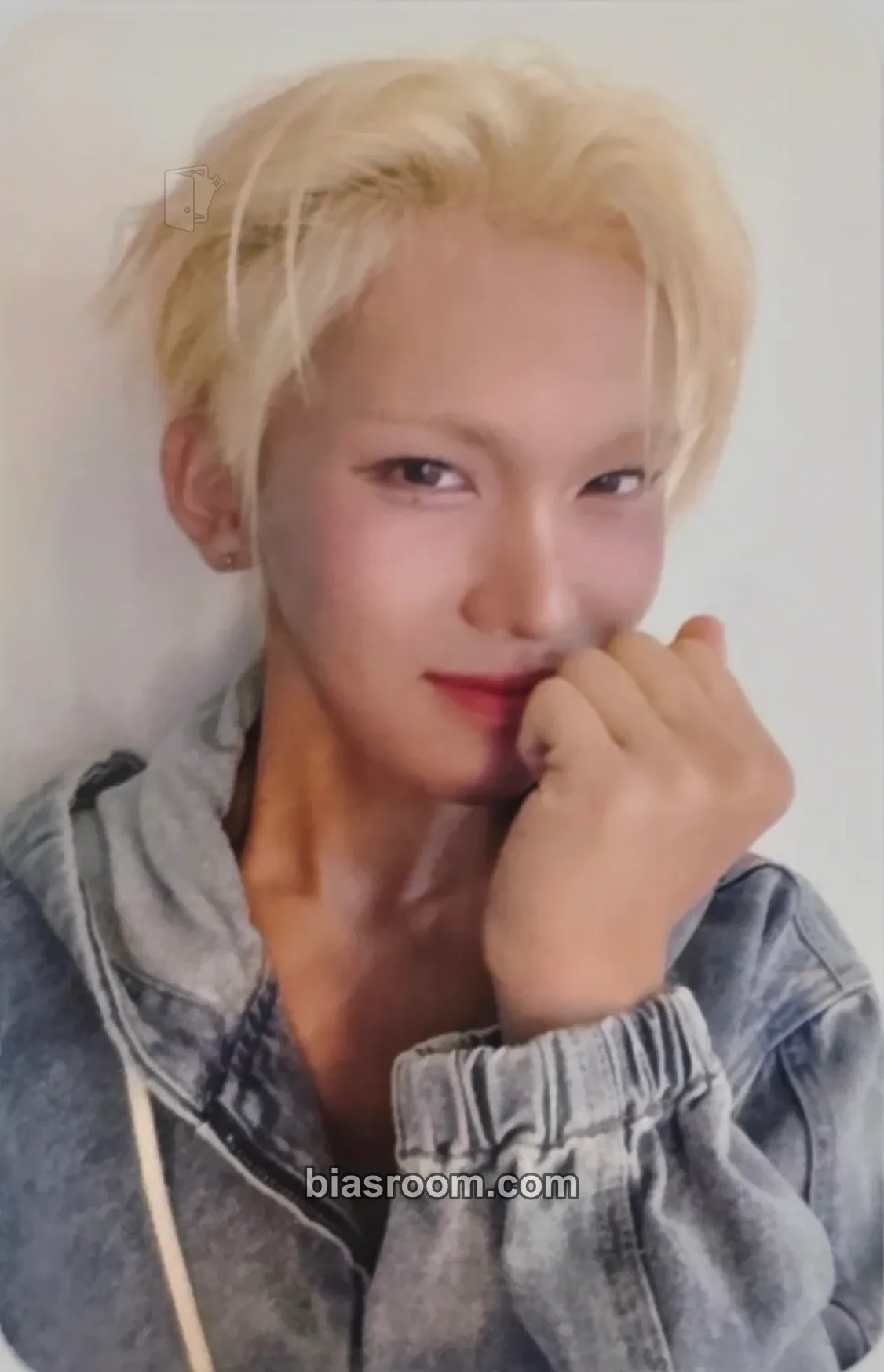 Hyun UXLXVE Photocard - XLOV - XLOV K-pop photocard