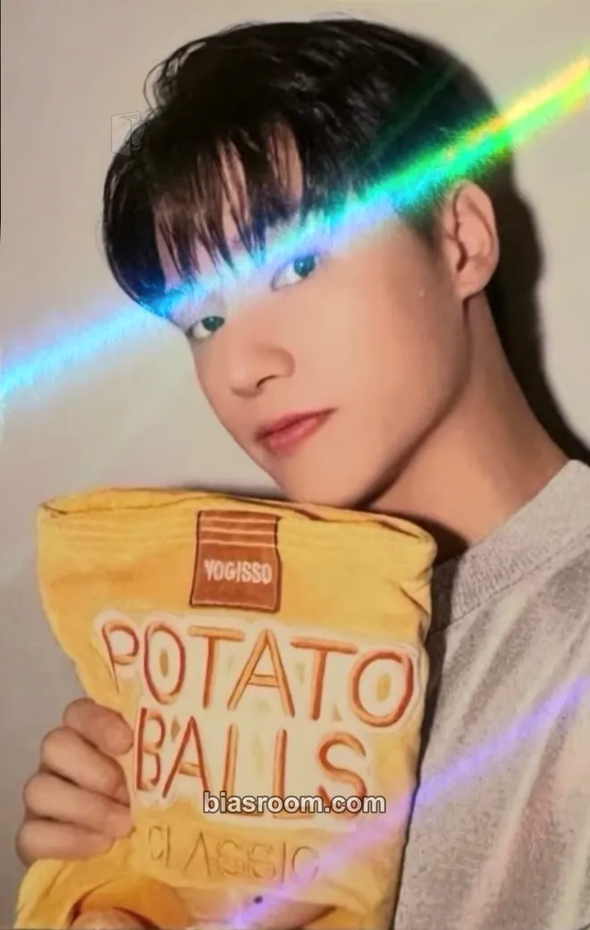 Wooyoung GOLDEN HOUR : Part.1 Photocard - ATEEZ - ATEEZ K-pop photocard
