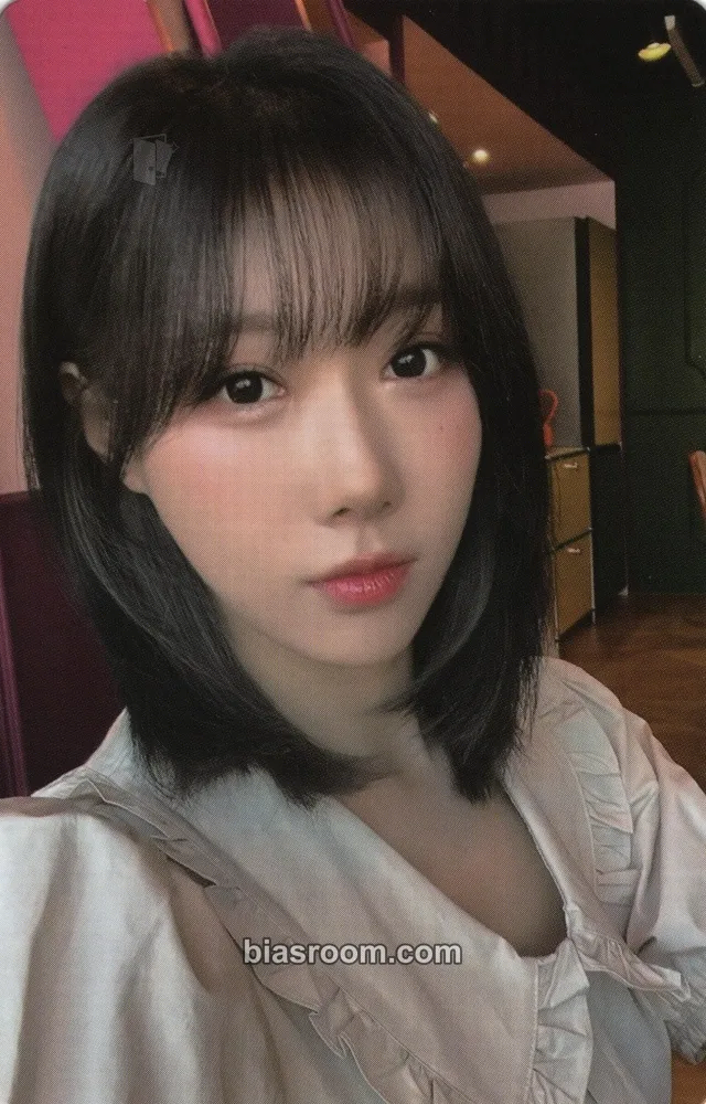 Handong Apocalypse: Broken Halloween Photocard - Dreamcatcher - Dreamcatcher K-pop photocard