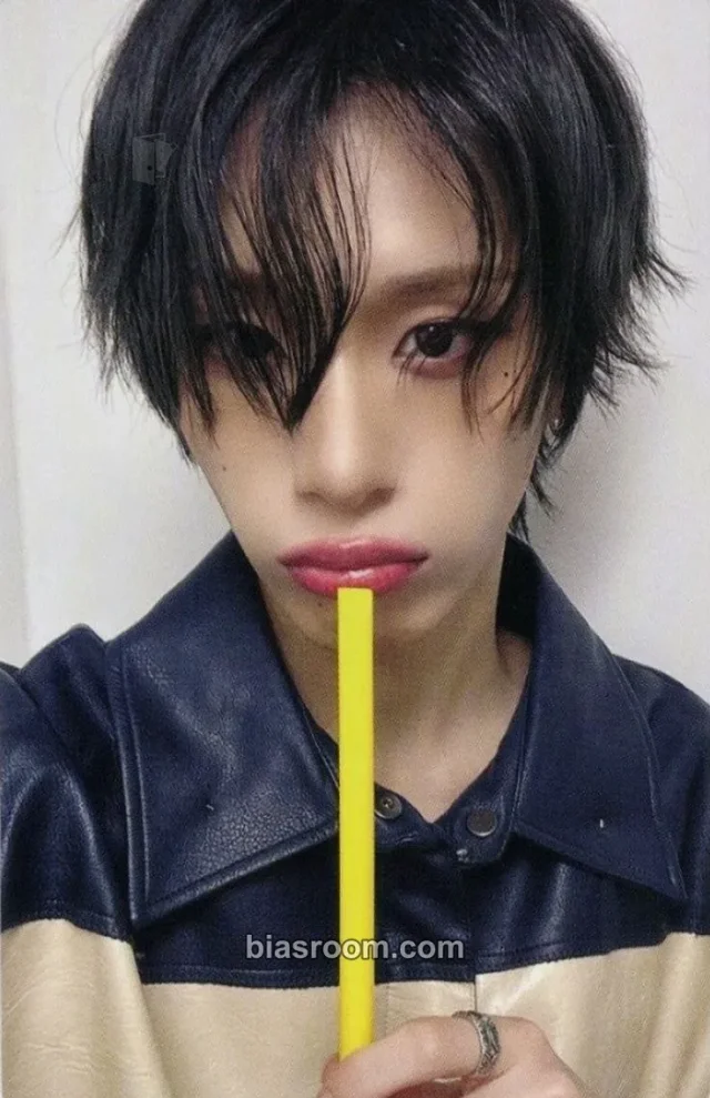 XLOV - Haru - UXLXVE Album jump up video call