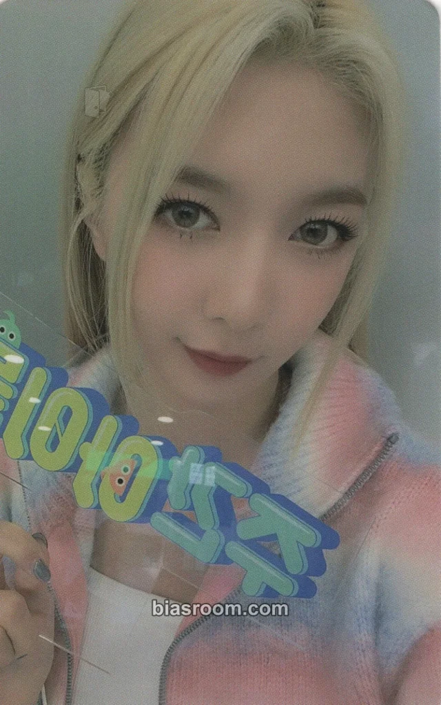 Dreamcatcher - Dami - Apocalypse : Follow Us Album cafe event show champion
