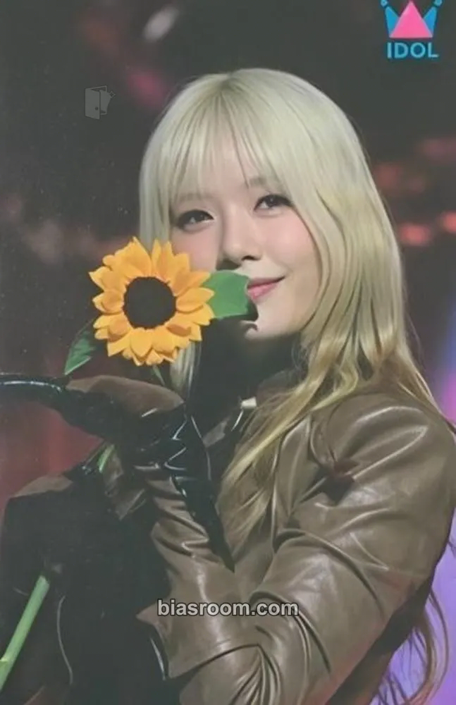 JiU Apocalypse : Follow Us Photocard - Dreamcatcher - Dreamcatcher K-pop photocard