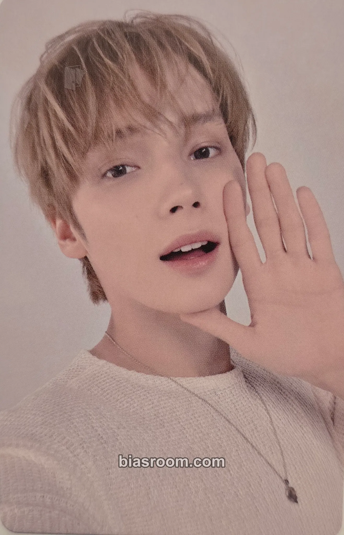 Huening Kai Act: Tomorrow Photocard - TOMORROW X TOGETHER - TOMORROW X TOGETHER K-pop photocard