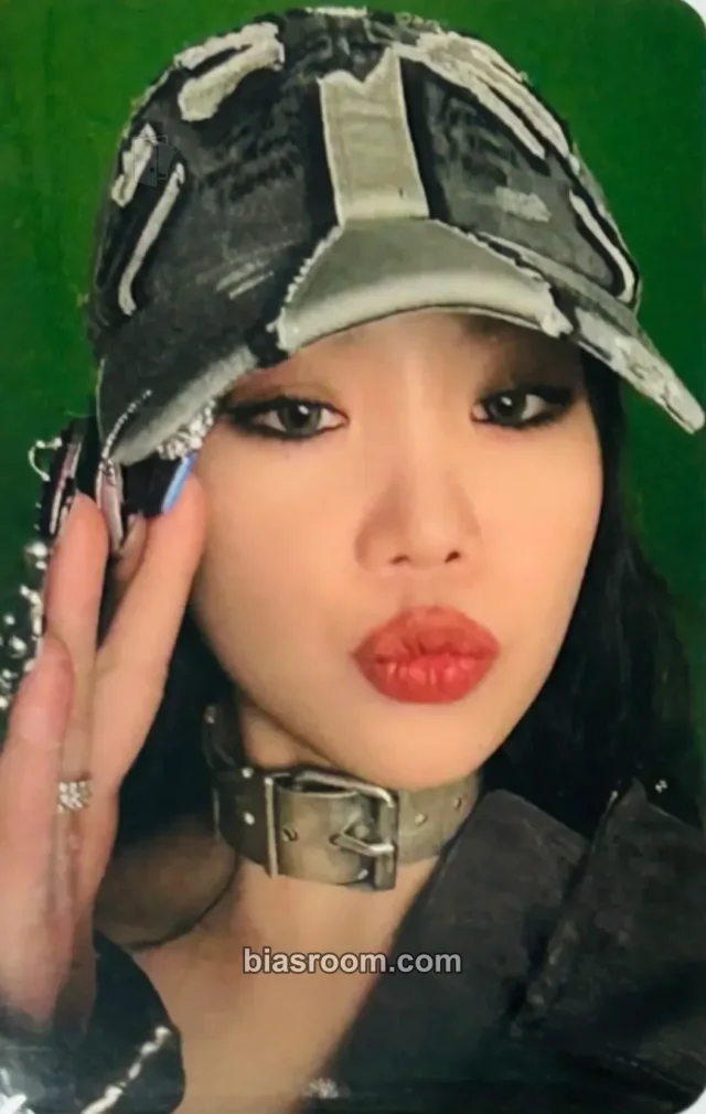 Soojin - Soojin - RIZZ Album everline pop-up store merch photocard purchase benefit