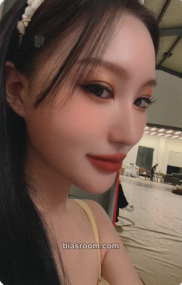 Siyeon 2023 Season's Greetings Photocard - Dreamcatcher - Dreamcatcher K-pop photocard