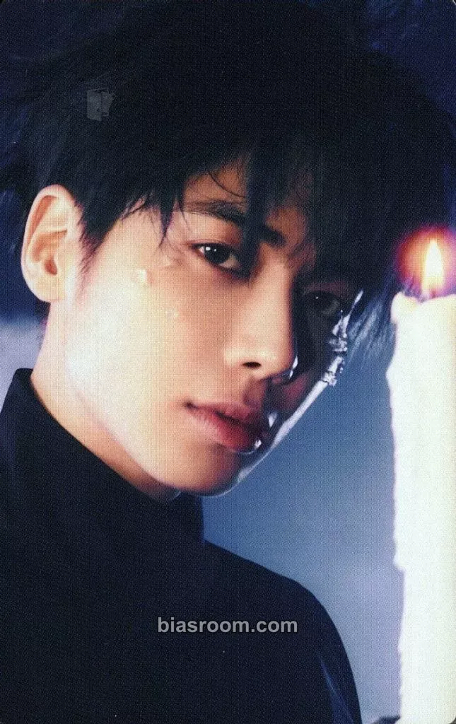 Taehyun Starkissed Photocard - TOMORROW X TOGETHER - TOMORROW X TOGETHER K-pop photocard