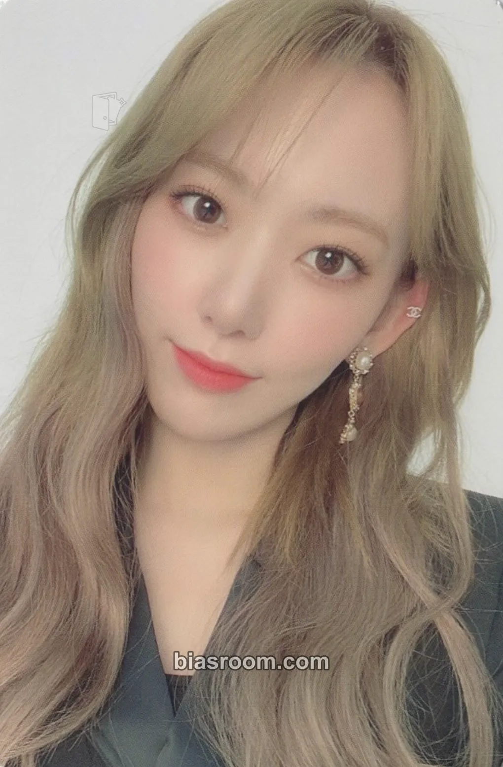 Sakura ONE, THE STORY Photocard - IZ*ONE - IZ*ONE K-pop photocard