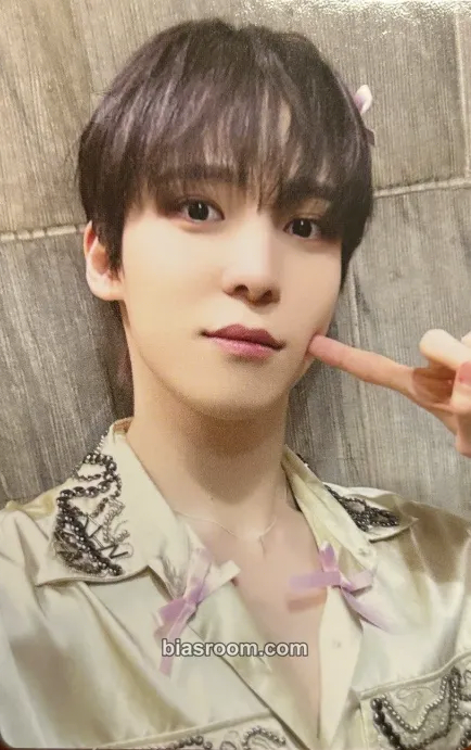 Yunho GOLDEN HOUR : Part.1 Photocard - ATEEZ - ATEEZ K-pop photocard