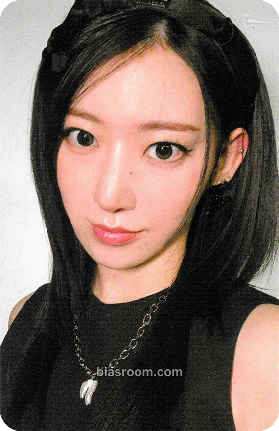 Sakura UNFORGIVEN Photocard - LE SSERAFIM - LE SSERAFIM K-pop photocard