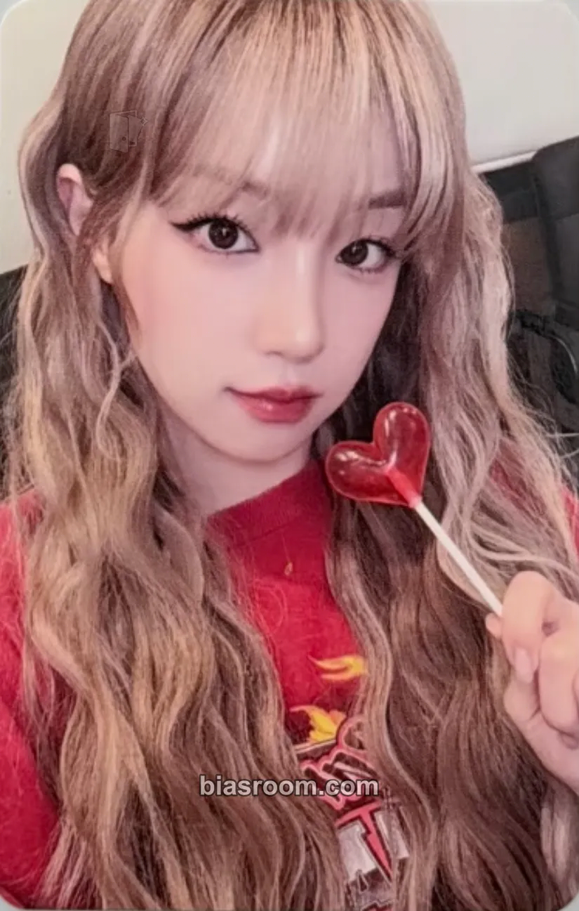 Yuqi We are Photocard - i-dle - i-dle K-pop photocard