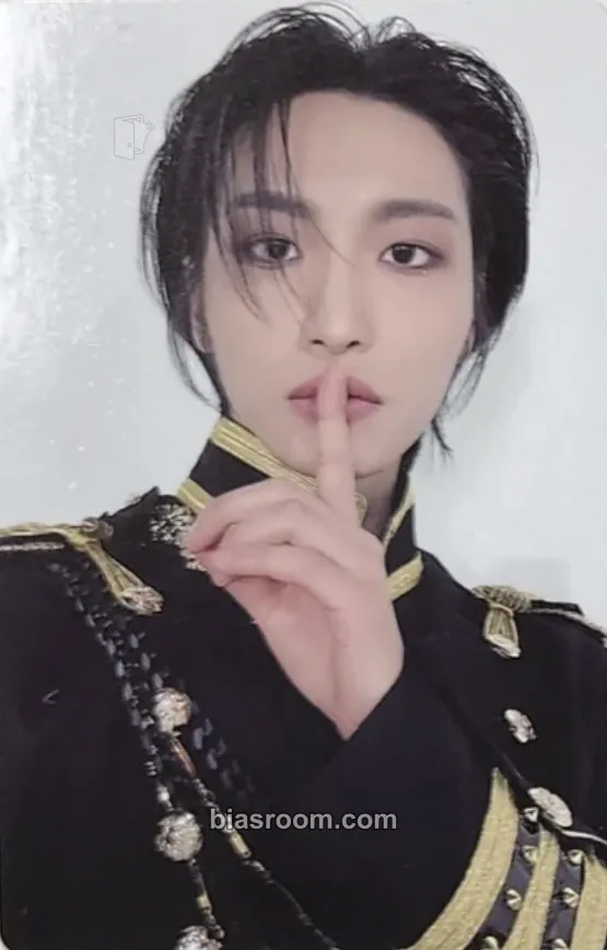 Seonghwa Destiny's Memories Exhibition Photocard - ATEEZ - ATEEZ K-pop photocard