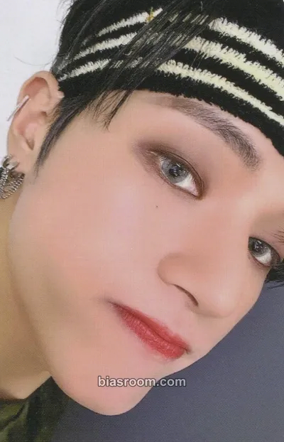 Wooyoung THE WORLD EP.2 : OUTLAW Photocard - ATEEZ - ATEEZ K-pop photocard