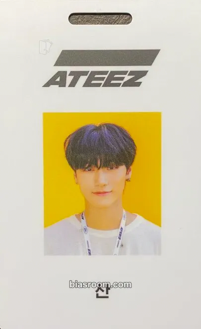 San 2021 Season's Greetings Photocard - ATEEZ - ATEEZ K-pop photocard