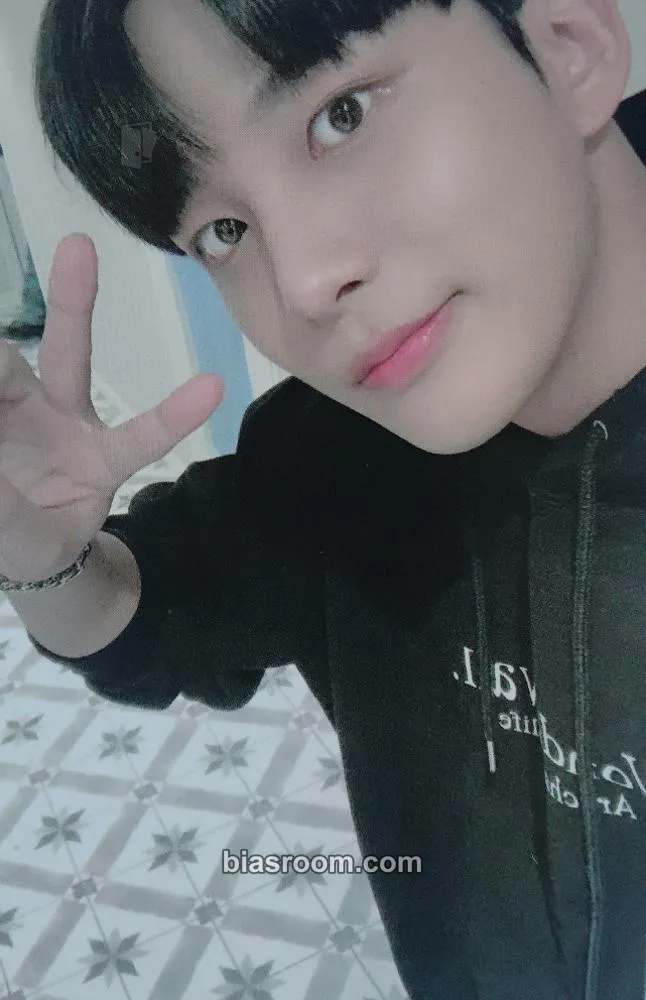 Jongho Cromer Keyring Photocard - ATEEZ - ATEEZ K-pop photocard