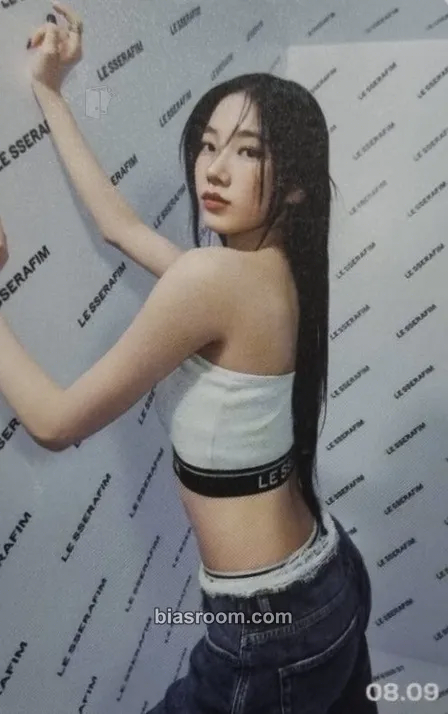 Kazuha UNFORGIVEN Photocard - LE SSERAFIM - LE SSERAFIM K-pop photocard