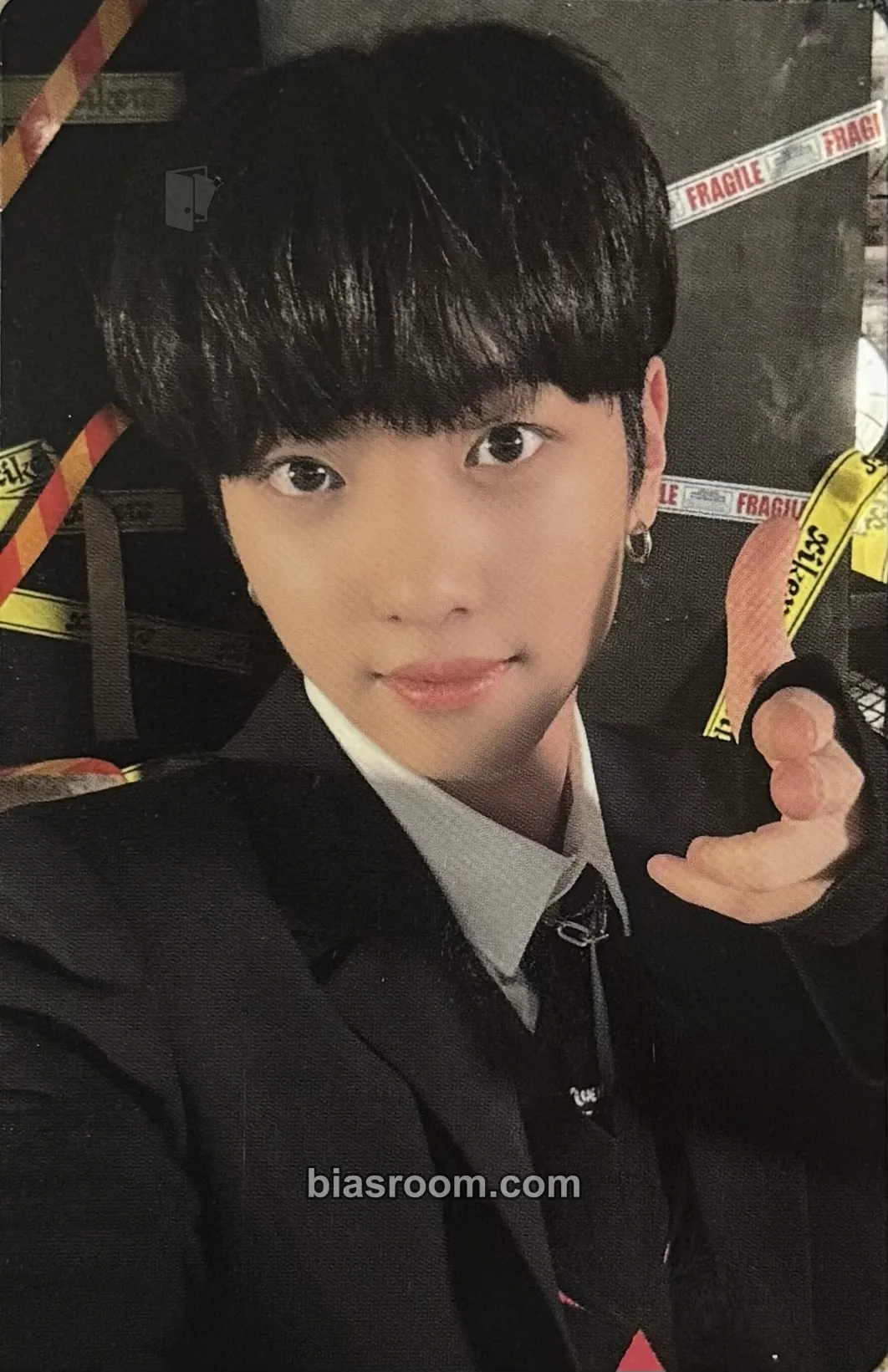 Yujun HOUSE OF TRICKY : Doorbell Ringing Photocard - xikers - xikers K-pop photocard