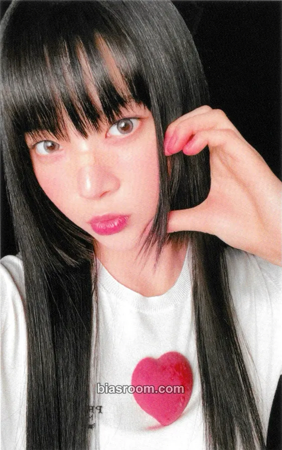 Hong Eunchae UNFORGIVEN Photocard - LE SSERAFIM - LE SSERAFIM K-pop photocard