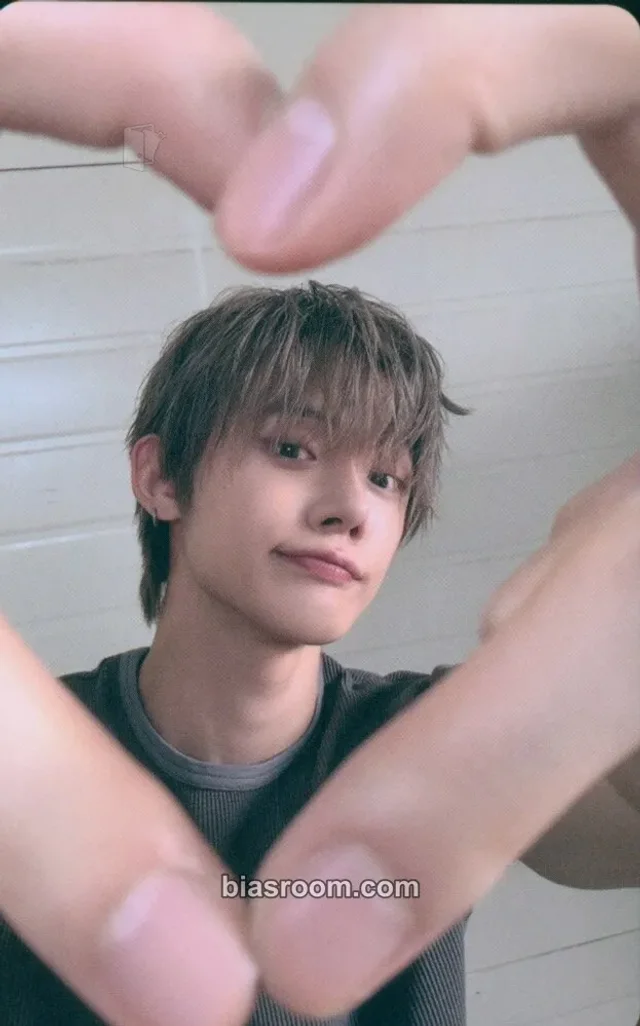 TOMORROW X TOGETHER - Yeonjun - Starkissed Album lucky draw tower records