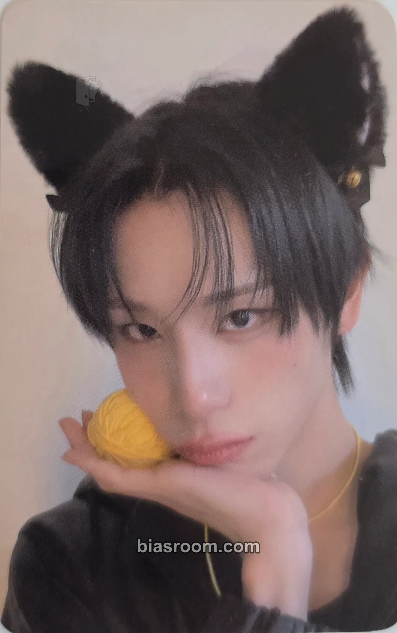 Haru UXLXVE Photocard - XLOV - XLOV K-pop photocard