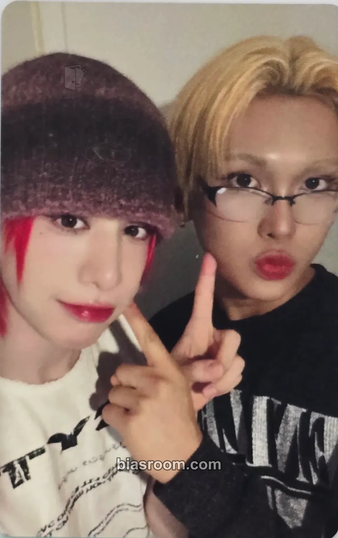 UXLXVE Photocard - XLOV - XLOV K-pop photocard