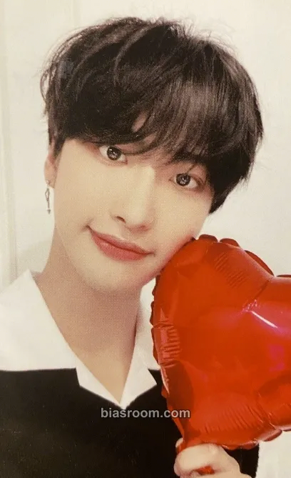 Seonghwa 2021 Cycle Birthday MD - Stay Home Photocard - ATEEZ - ATEEZ K-pop photocard