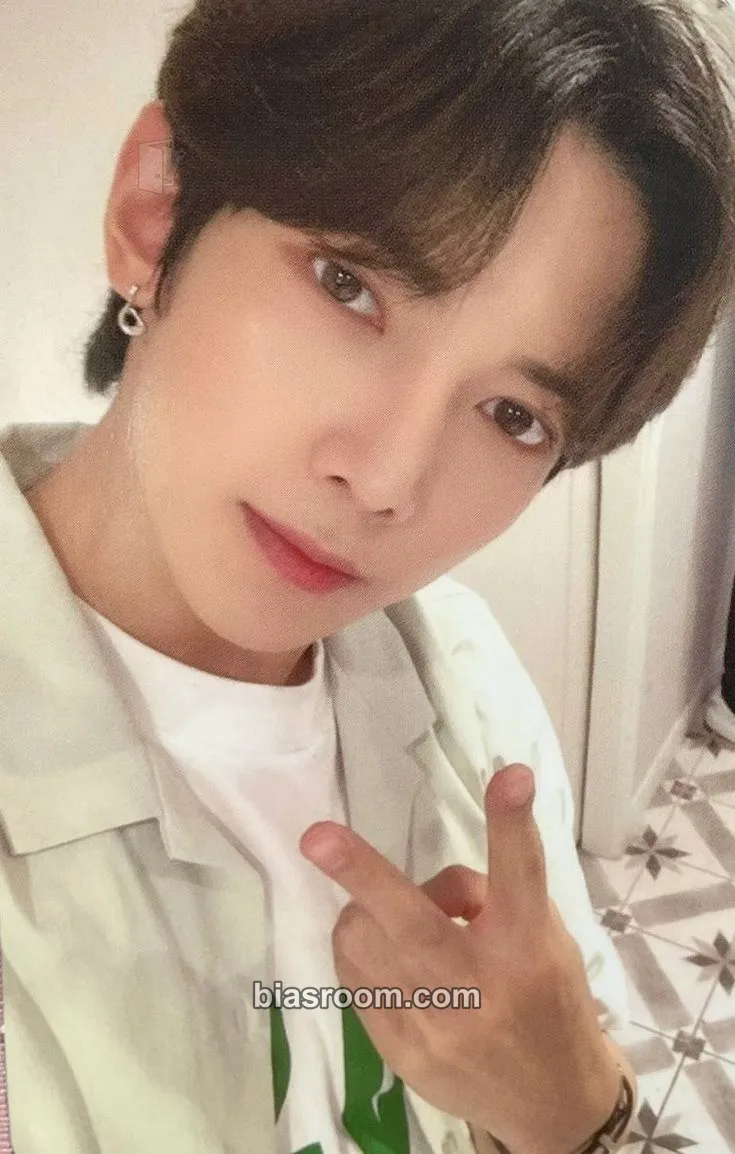 Yeosang 2021 Cycle Birthday MD - Stay Home Photocard - ATEEZ - ATEEZ K-pop photocard