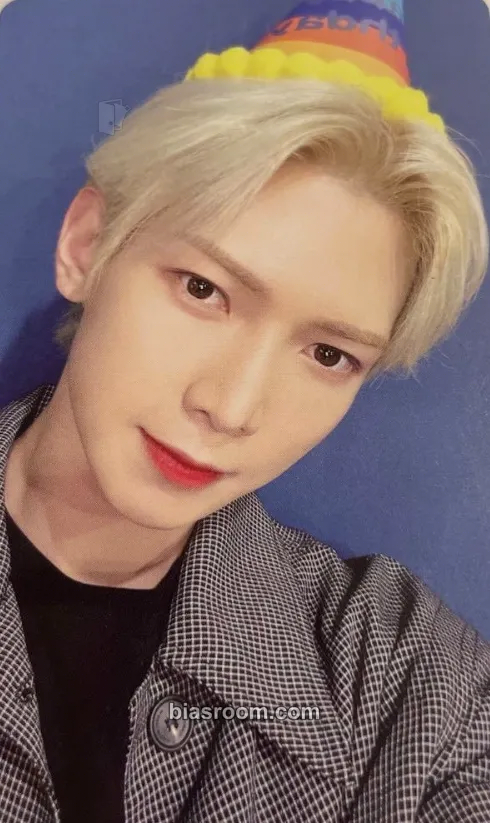 Yeosang 2022 Cycle Birthday MD - Our story Photocard - ATEEZ - ATEEZ K-pop photocard