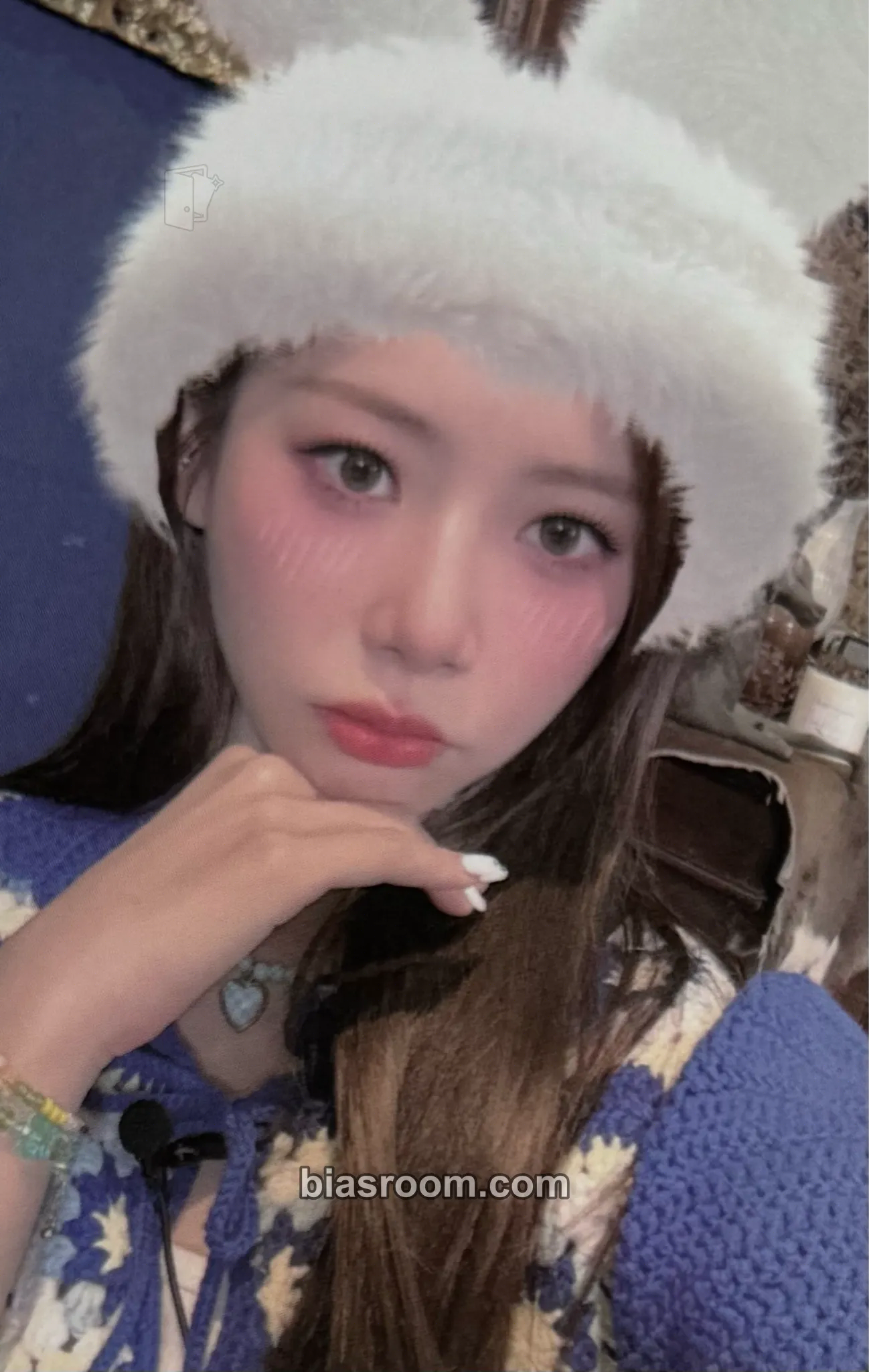 JiU A dreamy journey to Thailand (Ceci X Dreamcatcher Jiu & Yoohyeon) Photocard - Dreamcatcher - Dreamcatcher K-pop photocard