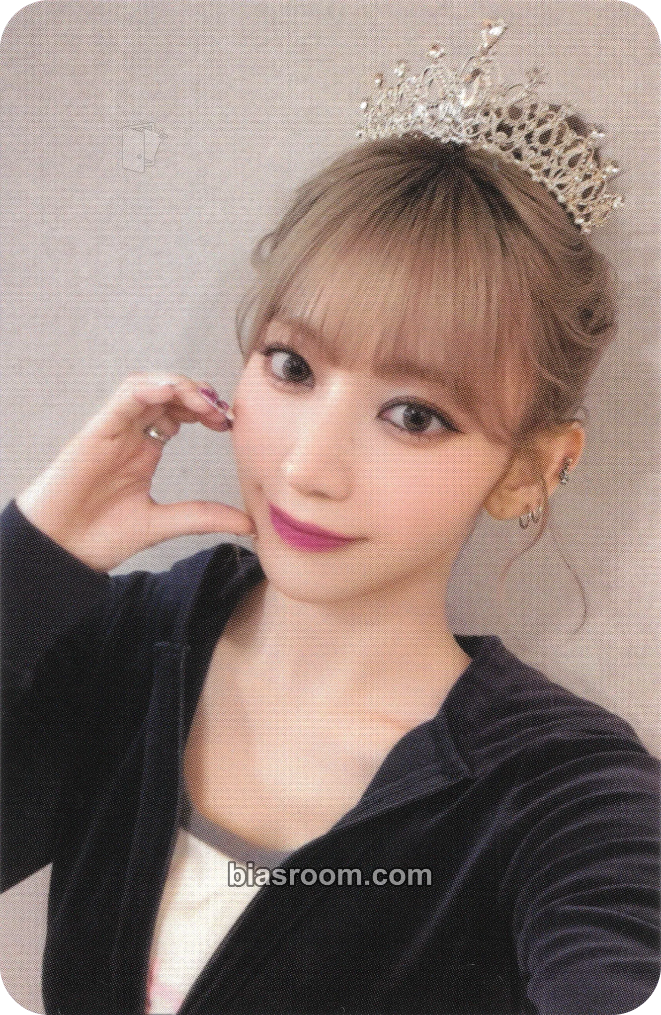 Sakura CRAZY Photocard - LE SSERAFIM - LE SSERAFIM K-pop photocard