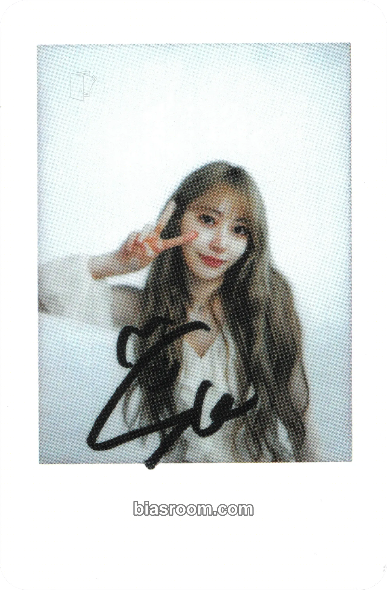 Sakura CRAZY Photocard - LE SSERAFIM - LE SSERAFIM K-pop photocard