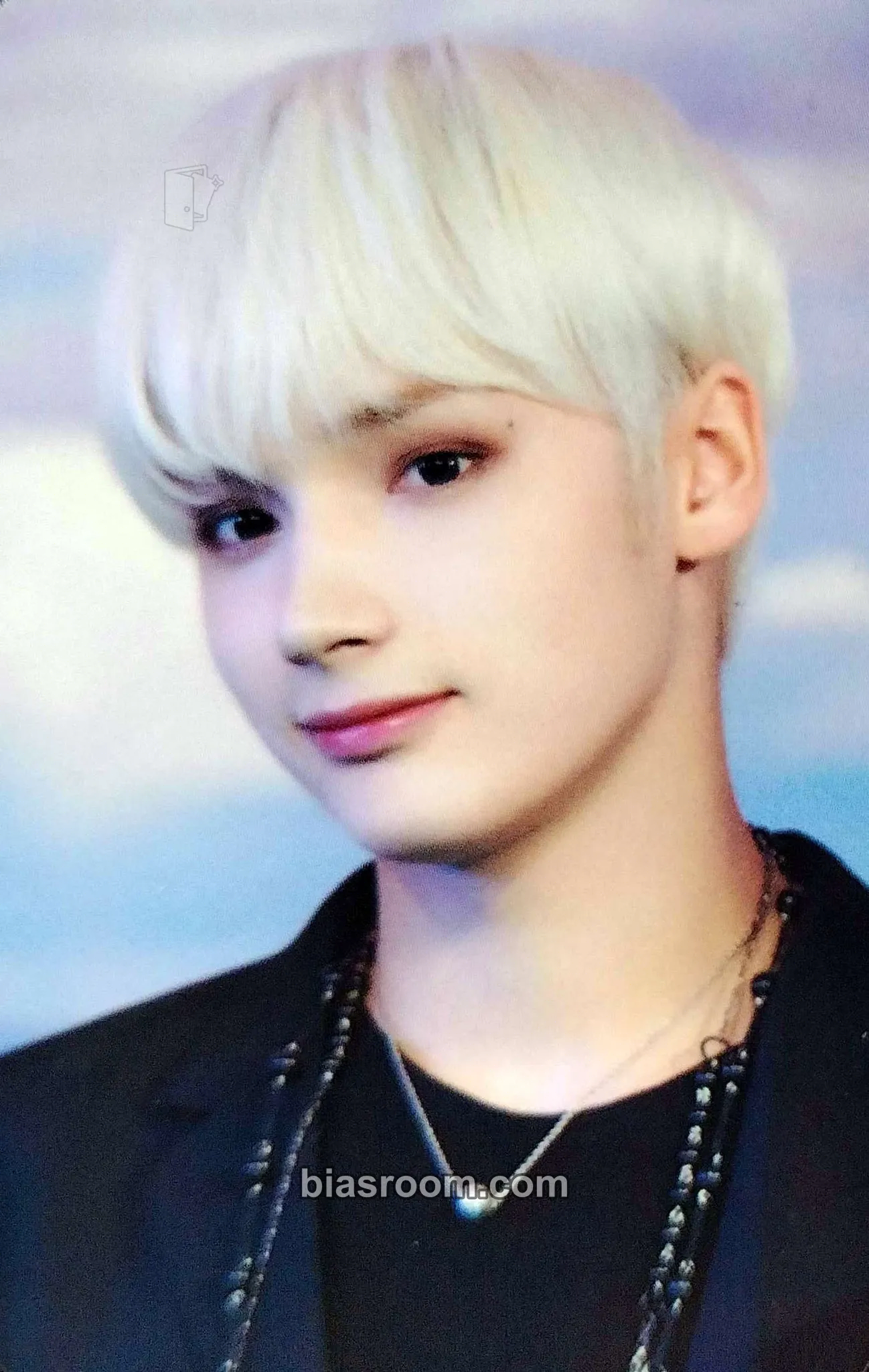 Huening Kai D'Icon DICON D'Festa Special Edition Photocard - TOMORROW X TOGETHER - TOMORROW X TOGETHER K-pop photocard