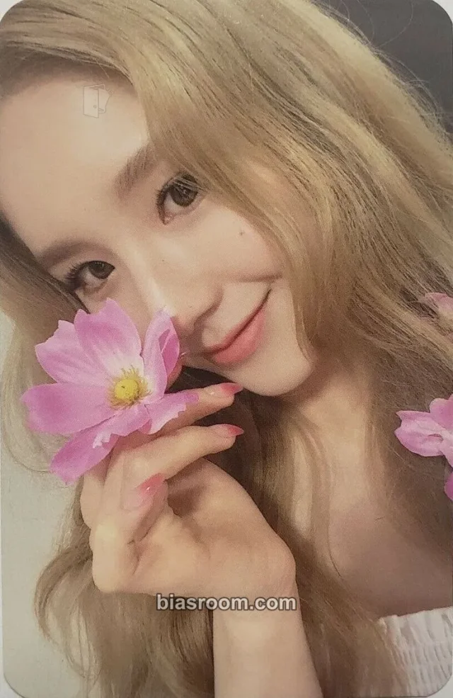 LOONA - HeeJin - [&] Album album photocard D version