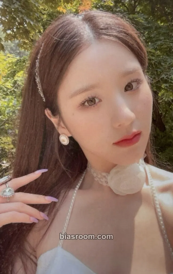 HeeJin Flip That Photocard - LOONA - LOONA K-pop photocard