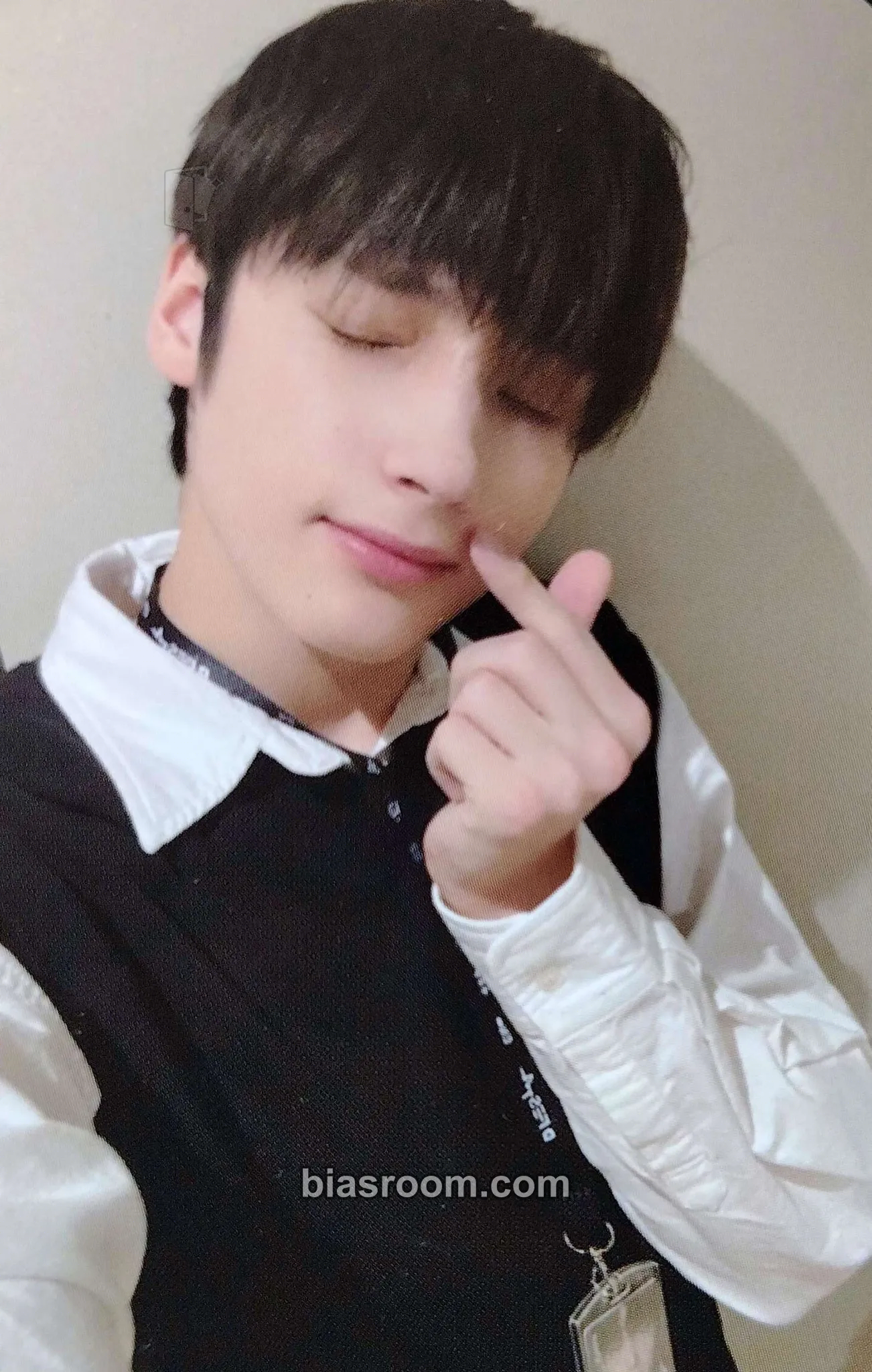 Huening Kai D'Icon DICON D'Festa Special Edition Photocard - TOMORROW X TOGETHER - TOMORROW X TOGETHER K-pop photocard