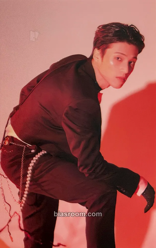 Wooyoung THE WORLD EP.PARADIGM Photocard - ATEEZ - ATEEZ K-pop photocard